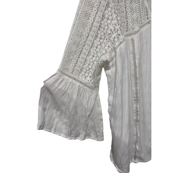 White Detailed Shoulder Bell Sleeve Button Front Blouse Size M Peasant Boho - Picture 3 of 10